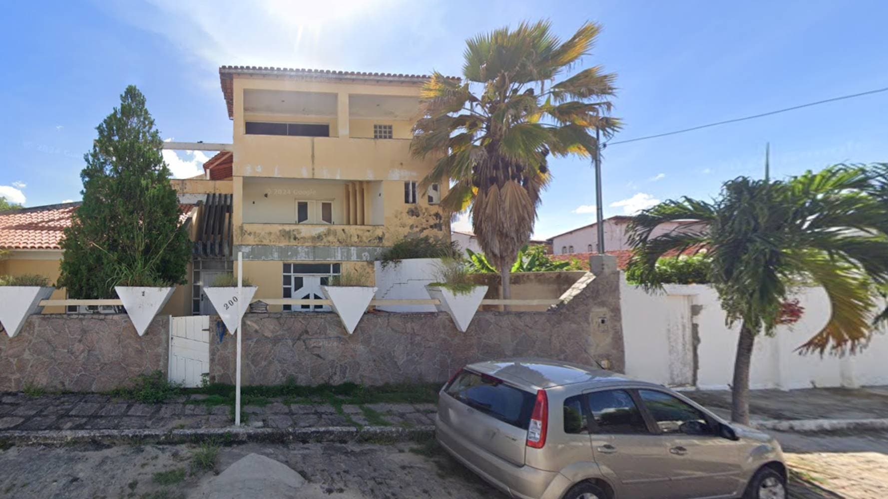 Foto 3 de 5: Casa em leilão em Ruy Barbosa - BA — Casa no Centro em Ruy Barbosa/BA