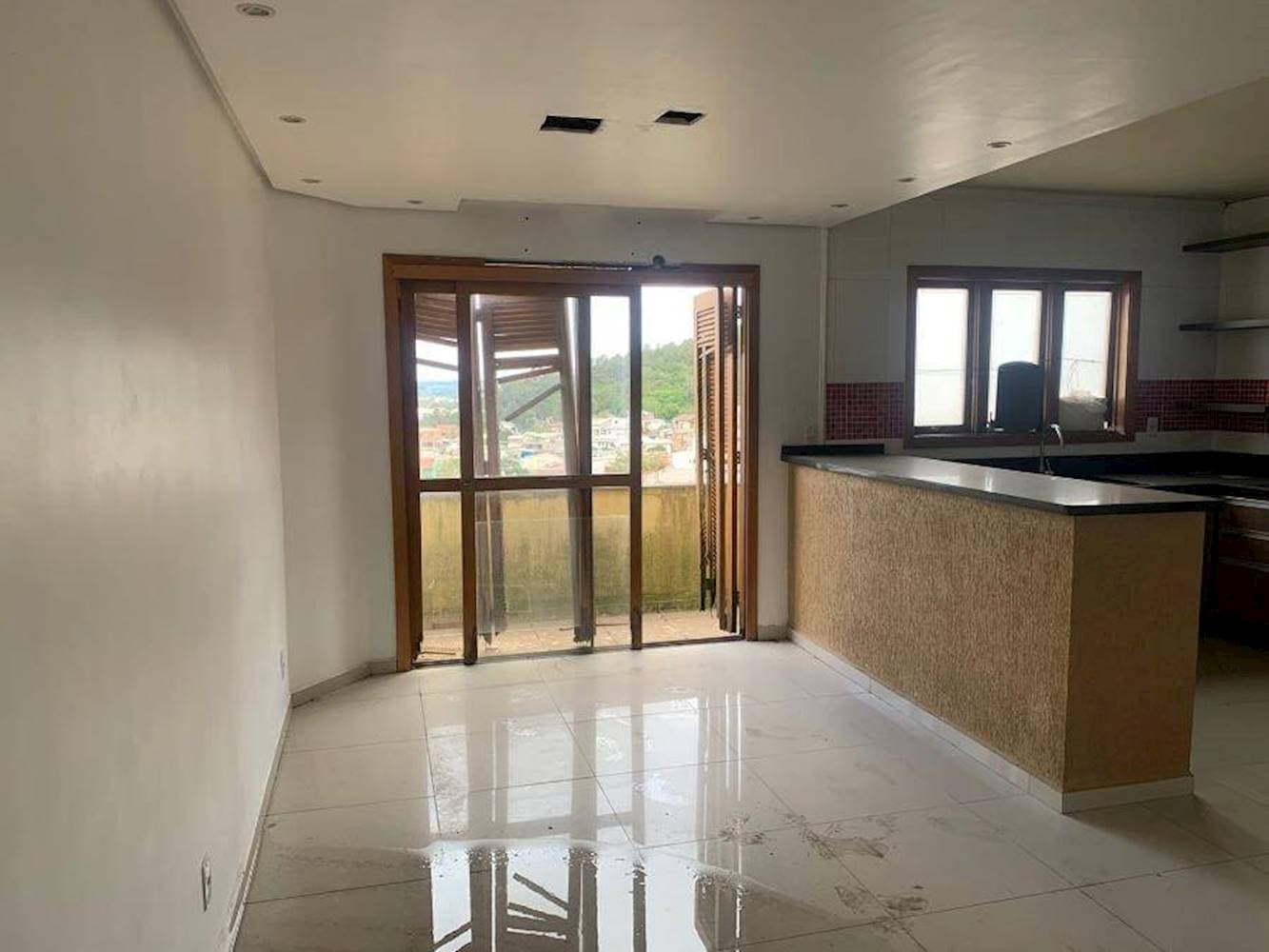Foto 2 de 15: Casa em leilão em Porto Alegre - RS — Casa em Aberta dos Morros - Porto Alegre/RS