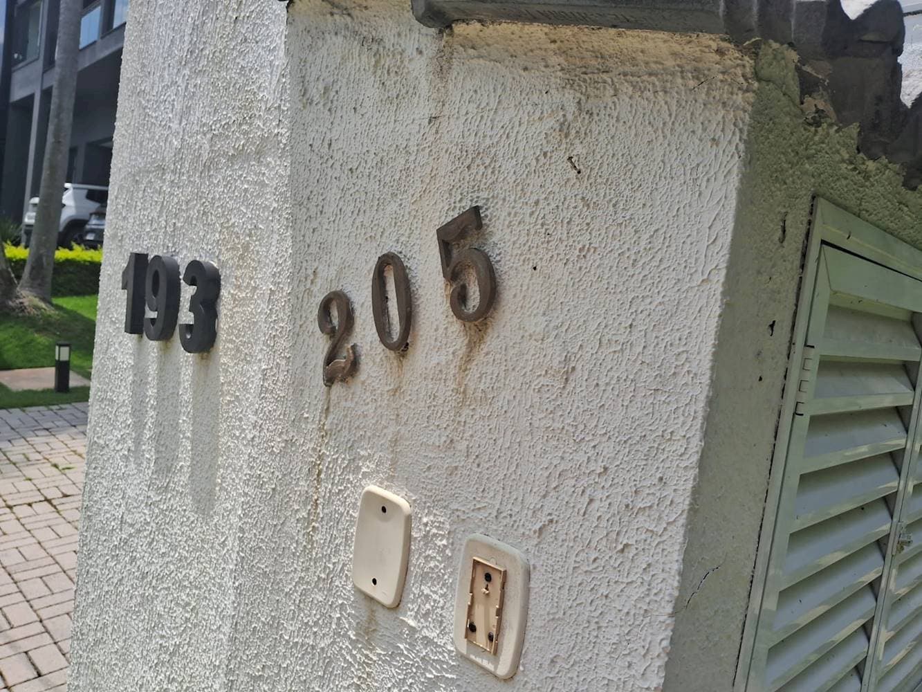 Foto 5 de 10: Casa em leilão em Santana de Parnaíba - SP — Casa no "Residencial 04" - Alphaville – Santana de Parnaíba/SP