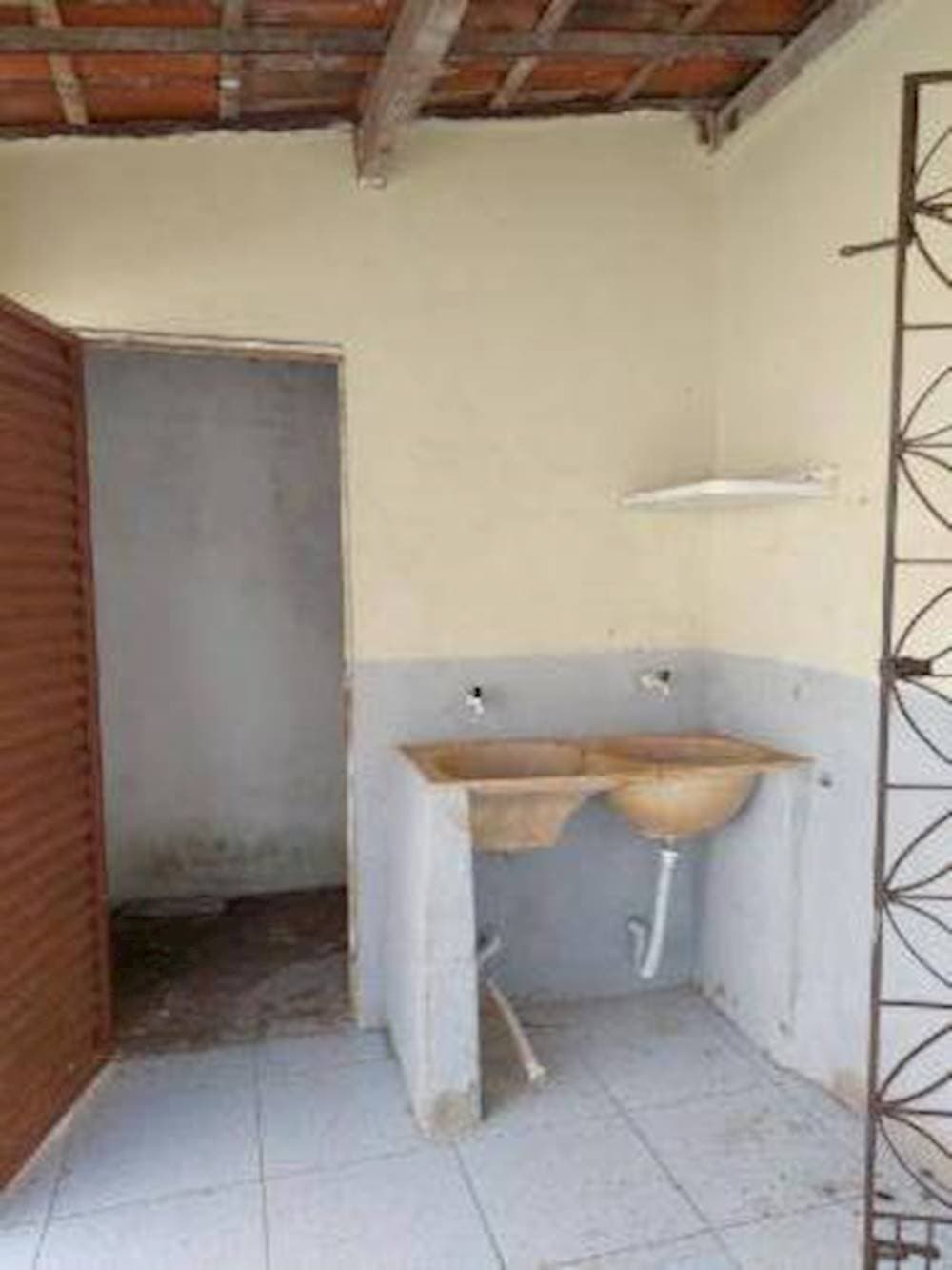 Foto 14 de 14: Casa em leilão em Fortaleza - CE — Casa em Guajeru - Fortaleza/CE