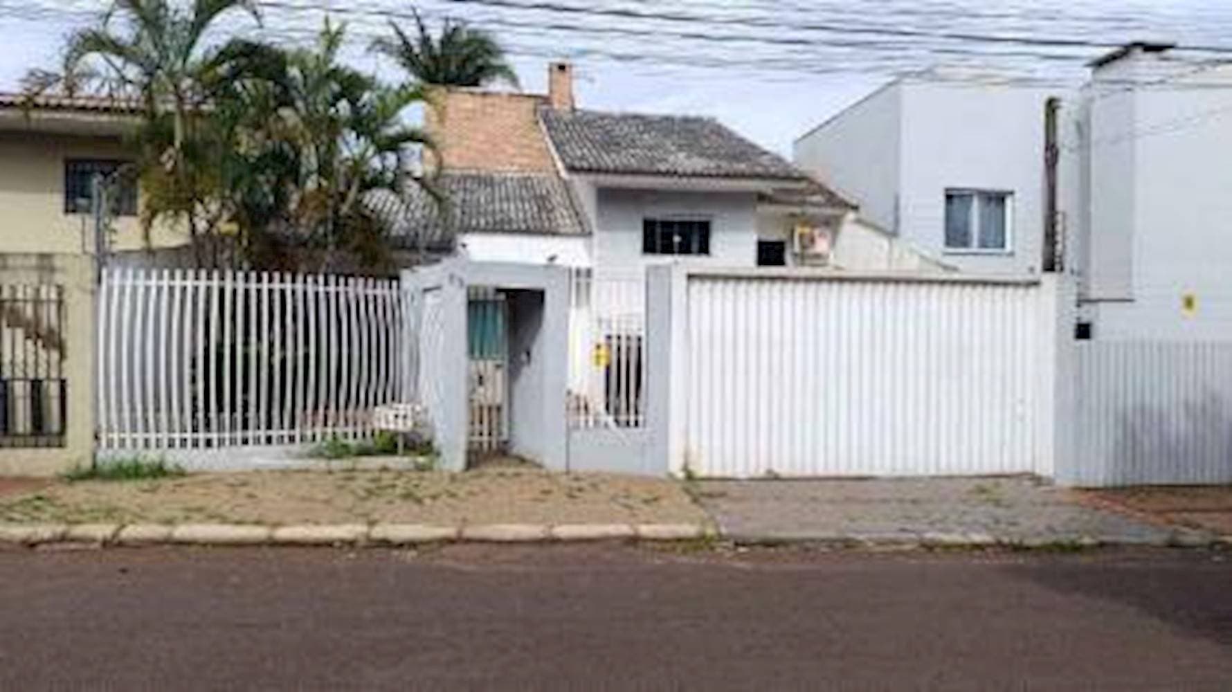 Foto 3 de 5: Casa em leilão em Cascavel - PR — Casa no  Parque Verde - Cascavel/PR