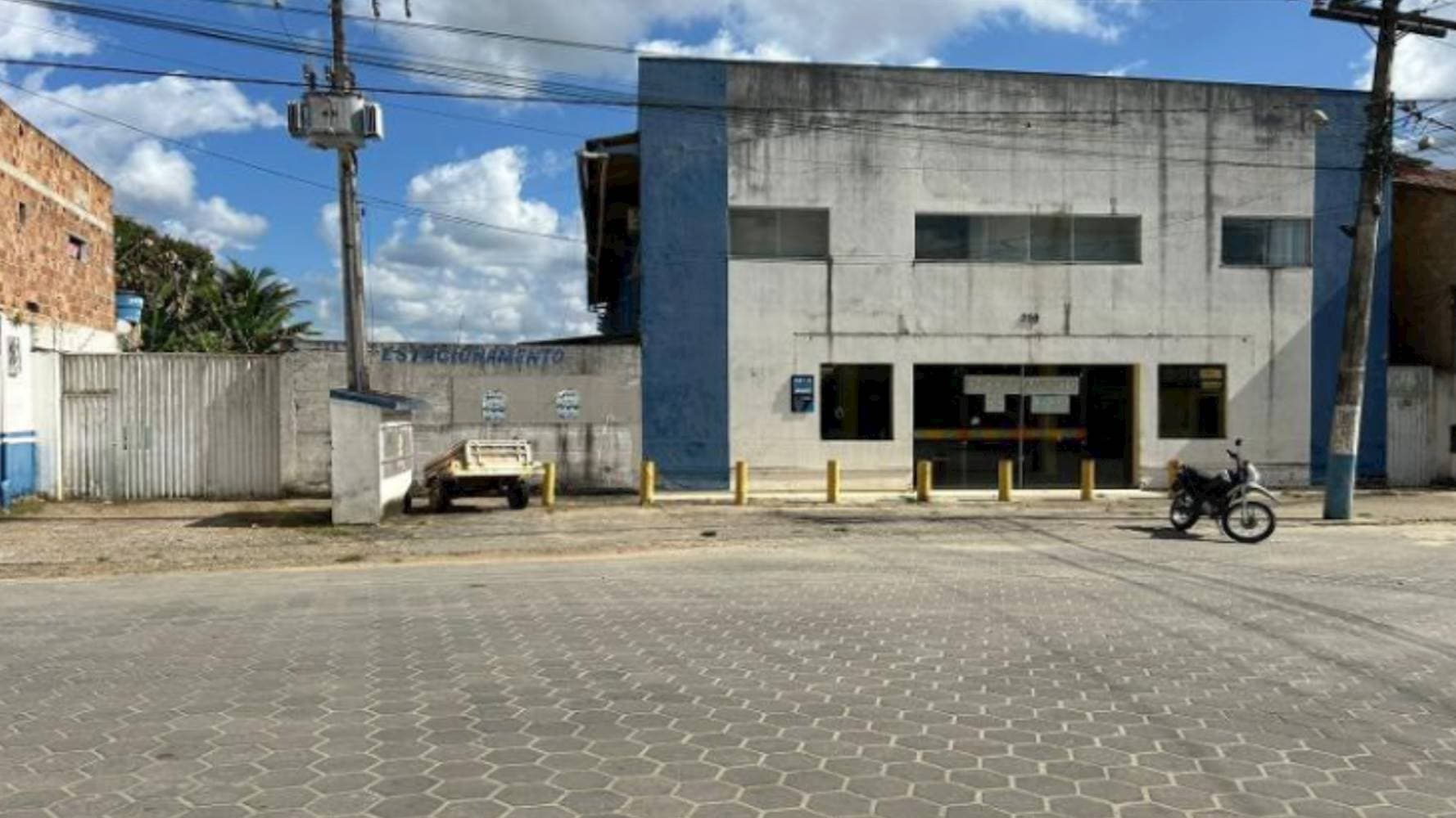 Foto 2 de 25: Comercial em leilão em Itamaraju - BA — Imóvel Comercial na Liberdade em Itamarajú/BA