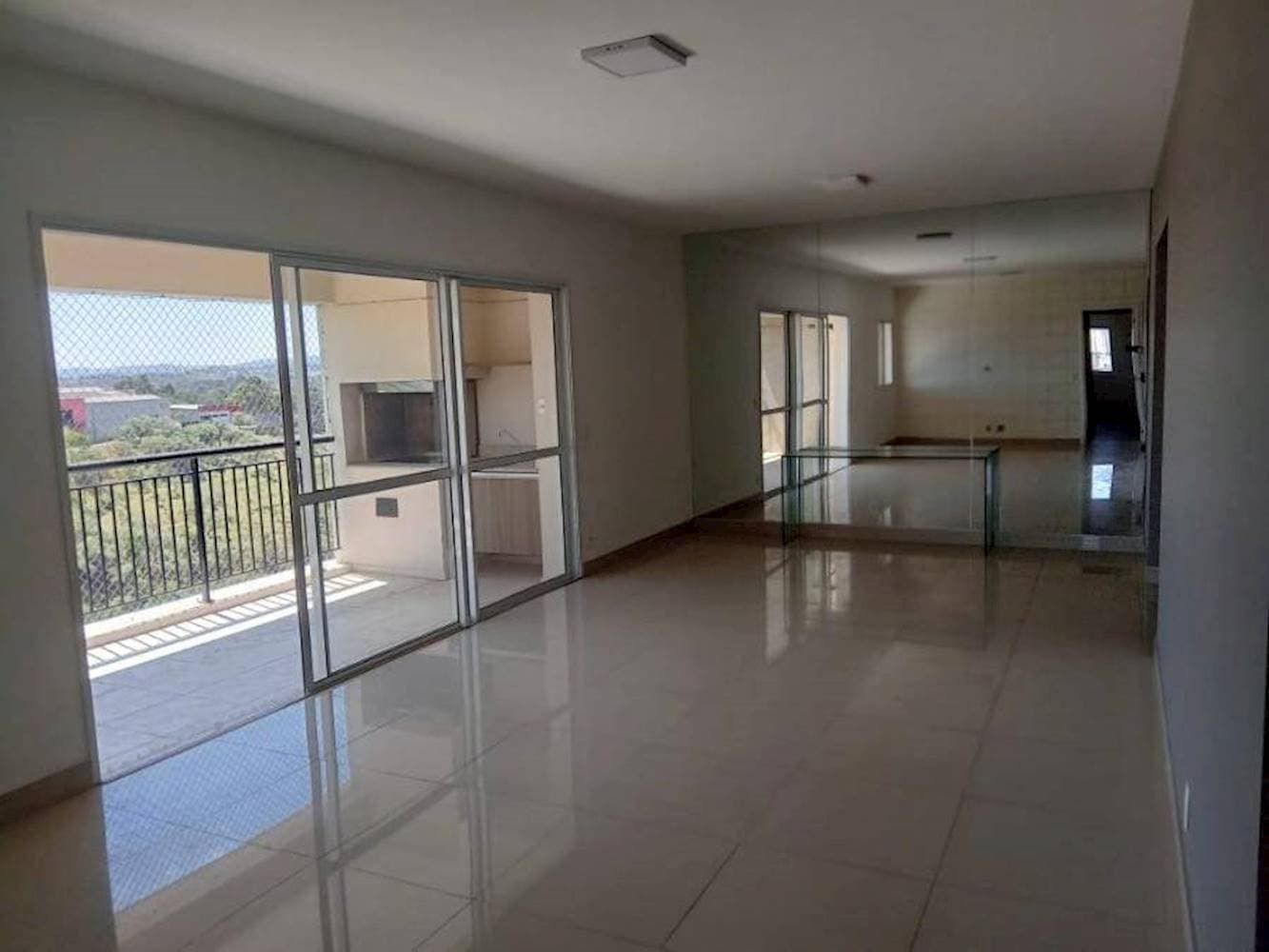 Foto 5 de 16: Apartamento em leilão em Santana de Parnaíba - SP — Apartamento em Alphaville - Santana de Parnaíba/SP