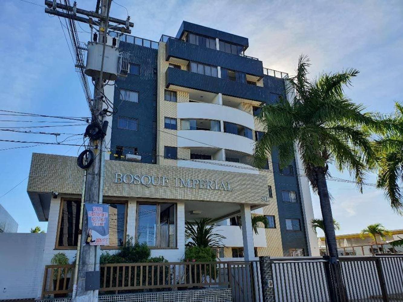 Foto 1 de 20: Apartamento em leilão em Lauro de Freitas - BA — Apartamento em Pitangueiras - Lauro de Freitas/BA