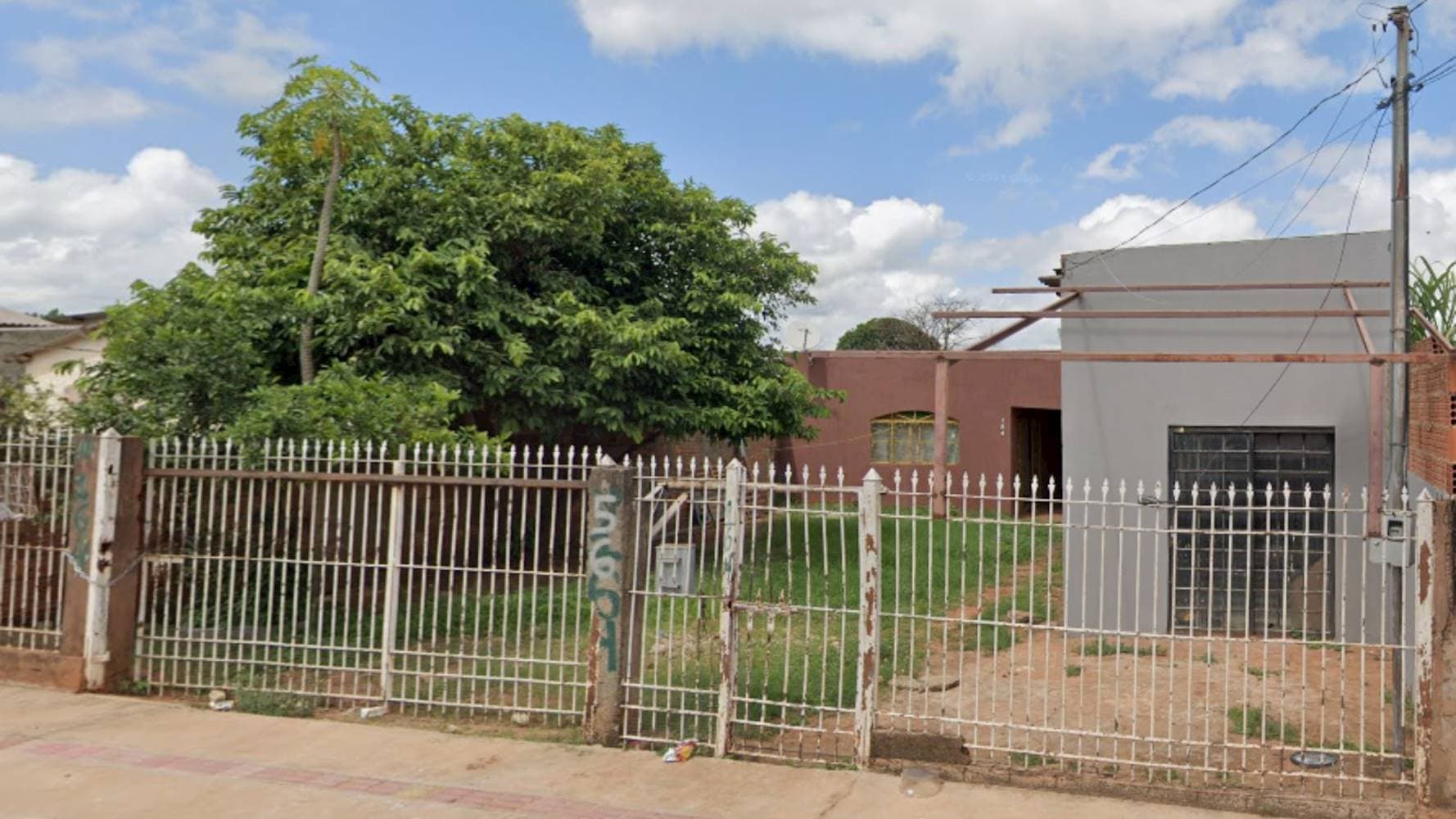 Foto 1 de 5: Casa em leilão em Campo Grande - MS — Casa em Alves Pereira - Campo Grande/MS
