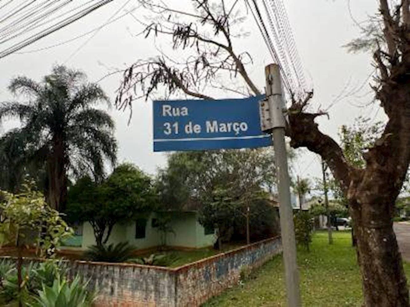 Foto 3 de 21: Casa em leilão em Marechal Cândido Rondon - PR — Casa no Loteamento Lohmann - Marechal Cândido Rondon/PR