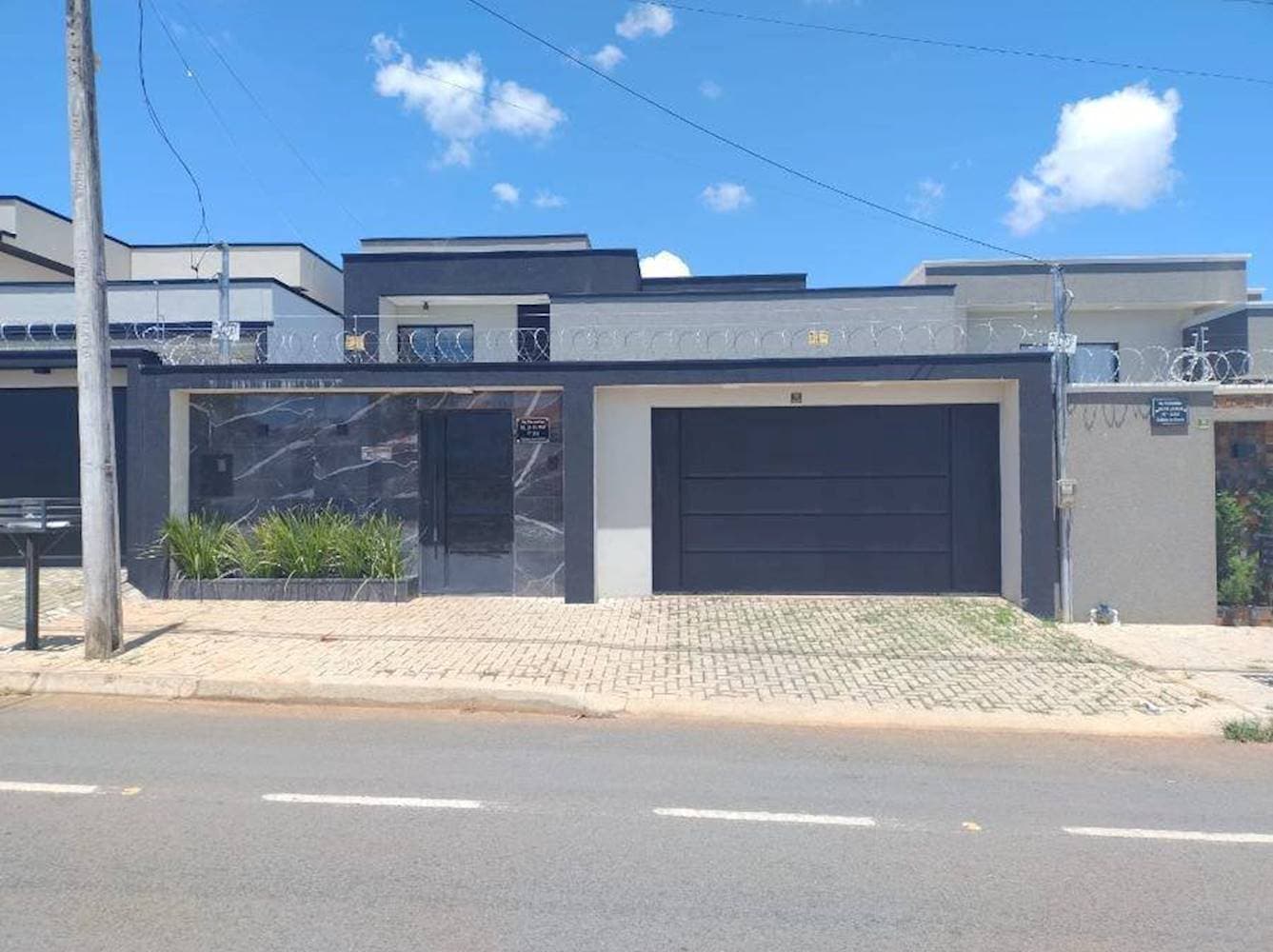 Foto 2 de 3: Casa em leilão em Caldas Novas - GO — Casa em Caldas Do Oeste - Caldas Novas/GO