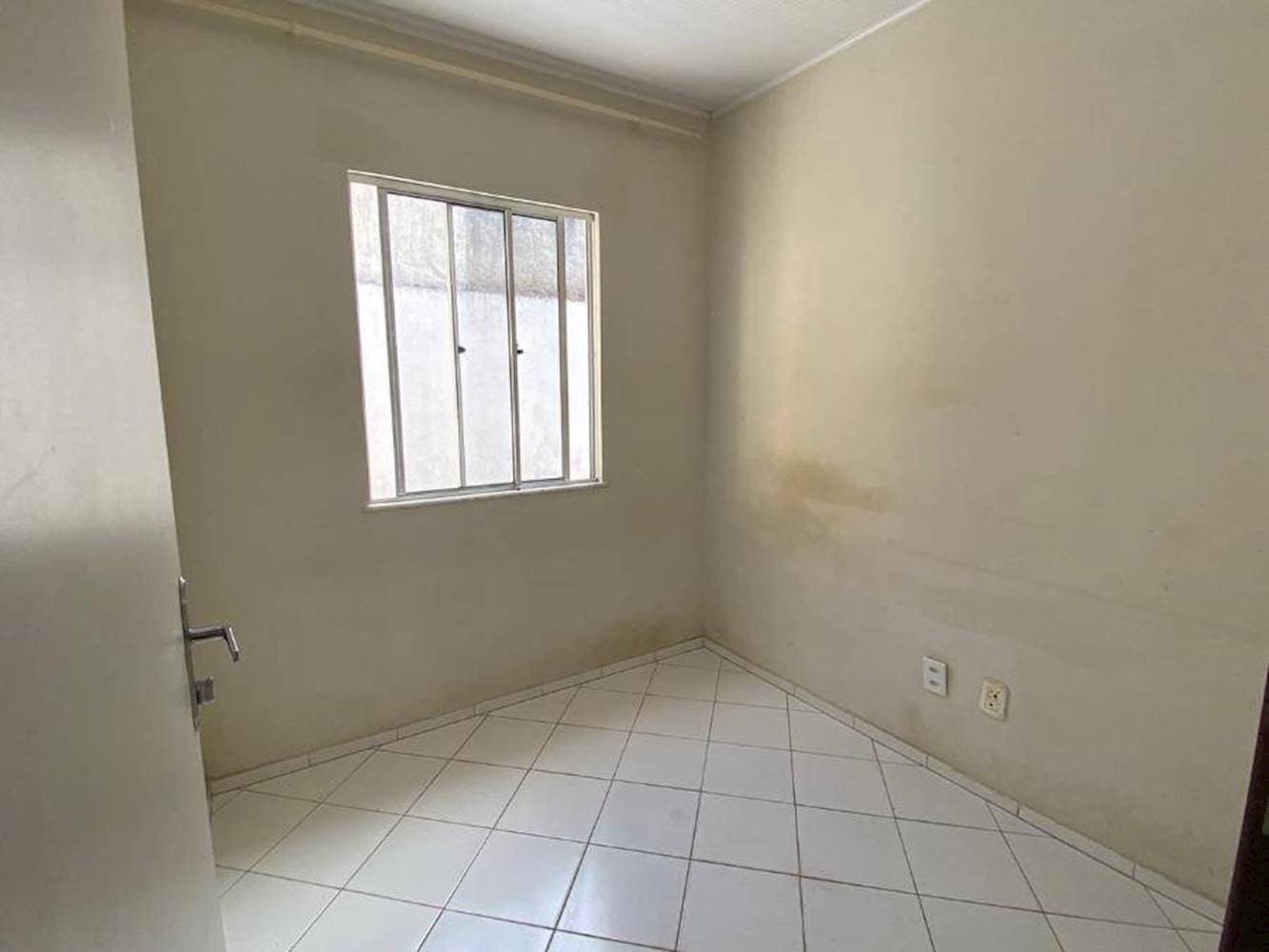 Foto 10 de 22: Casa em leilão em Feira de Santana - BA — Casa na Conceição em Feira de Santa/BA