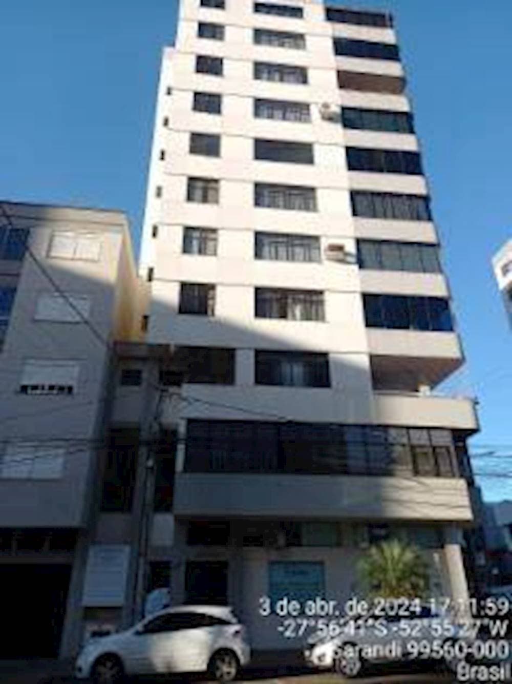 Foto 3 de 18: Apartamento em leilão em Sarandi - RS — Apartamento no Edifício Saretto - Centro - Sarandi/RS