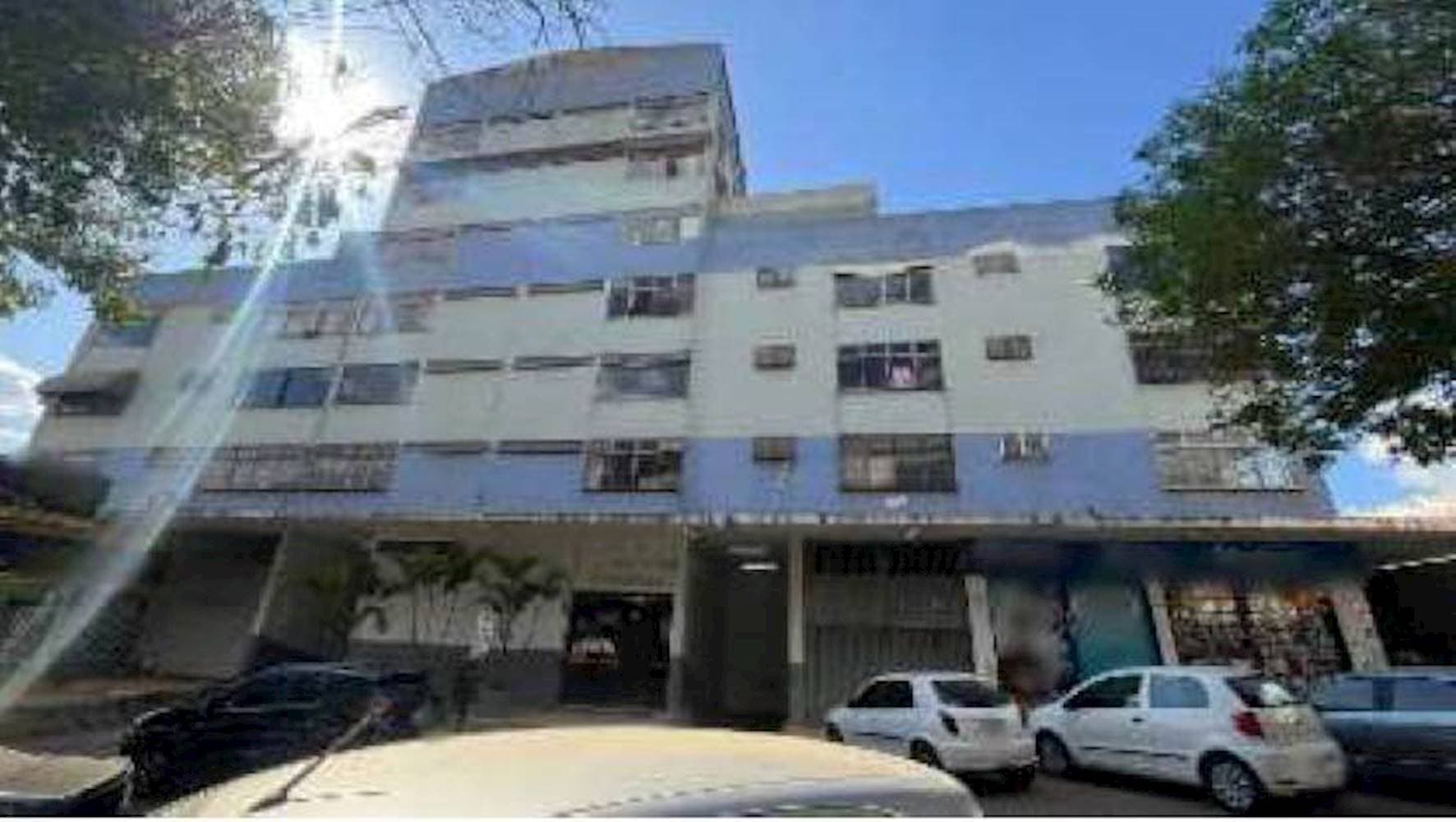 Foto 2 de 11: Comercial em leilão em Brasília - DF — Sala comercial em Taguatinga - Brasília/DF