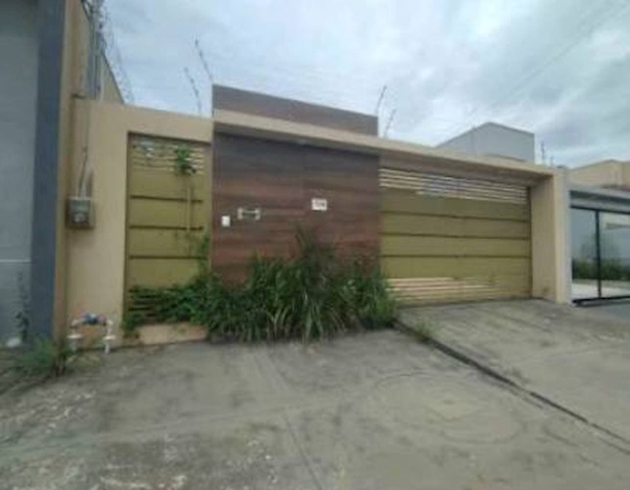 Foto 2 de 14: Casa em leilão em Caldas Novas - GO — Casa em Caldas Novas/GO
