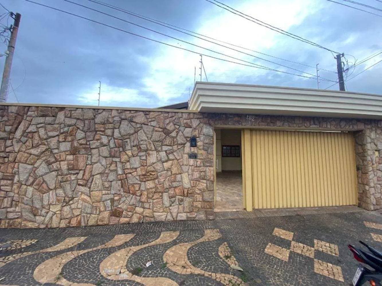 Foto 1 de 22: Casa em leilão em Araras - SP — Casa no Jardim Campestre - Araras/SP