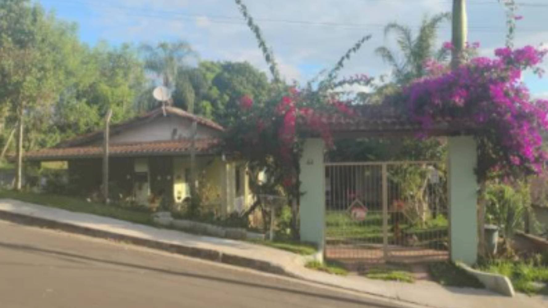 Foto 1 de 6: Casa em leilão em Itatiba - SP — Casa no San Martin I - Itatiba/SP