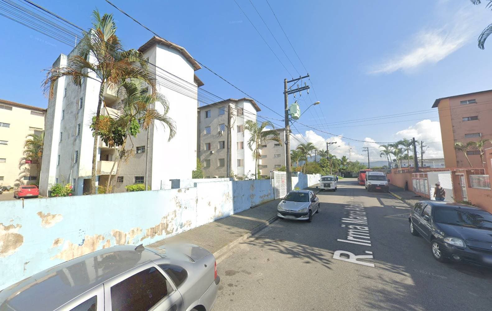 Foto 2 de 3: Apartamento em leilão em São Vicente - SP — Apartamento no "Residencial Portal do Mar" - Vila Samaritá - São Vicente/SP