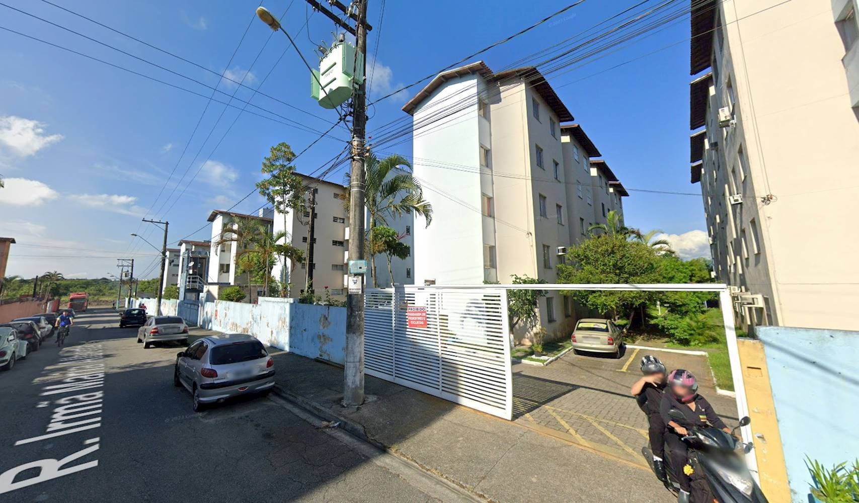 Foto 3 de 3: Apartamento em leilão em São Vicente - SP — Apartamento no "Residencial Portal do Mar" - Vila Samaritá - São Vicente/SP