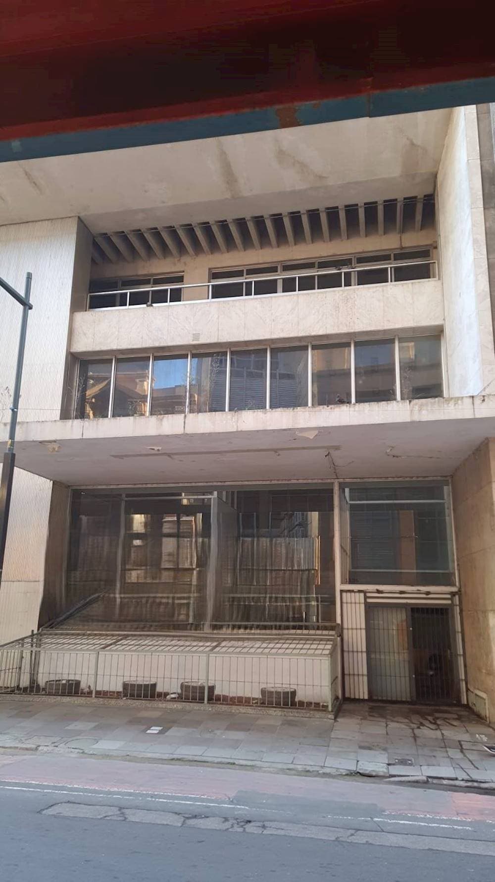 Foto 2 de 14: Comercial em leilão em Porto Alegre - RS — Imóvel Comercial no Centro Histórico de Porto Alegre/RS