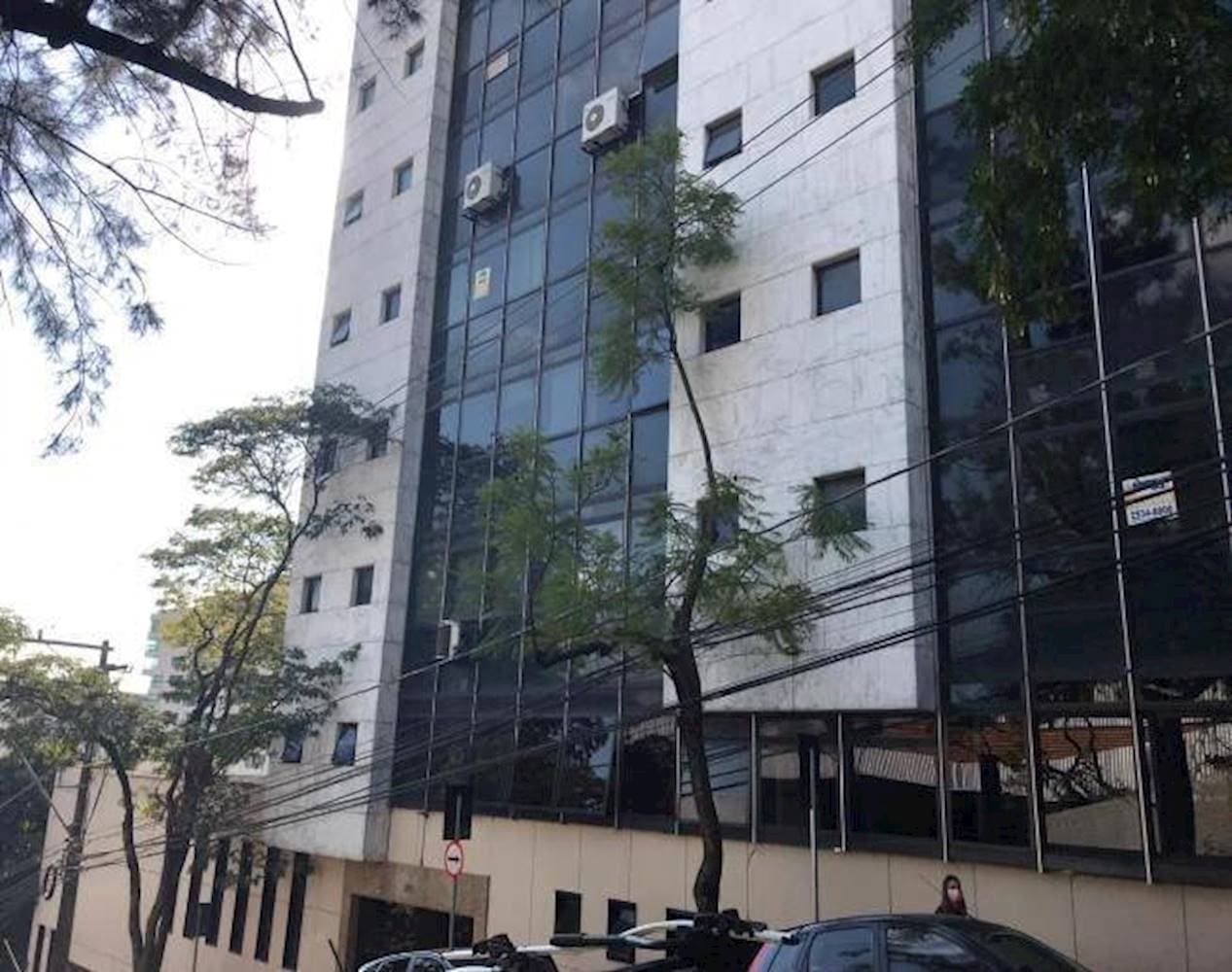 Foto 2 de 17: Comercial em leilão em Belo Horizonte - MG — Sala Comercial em Cruzeiro - Belo Horizonte/MG