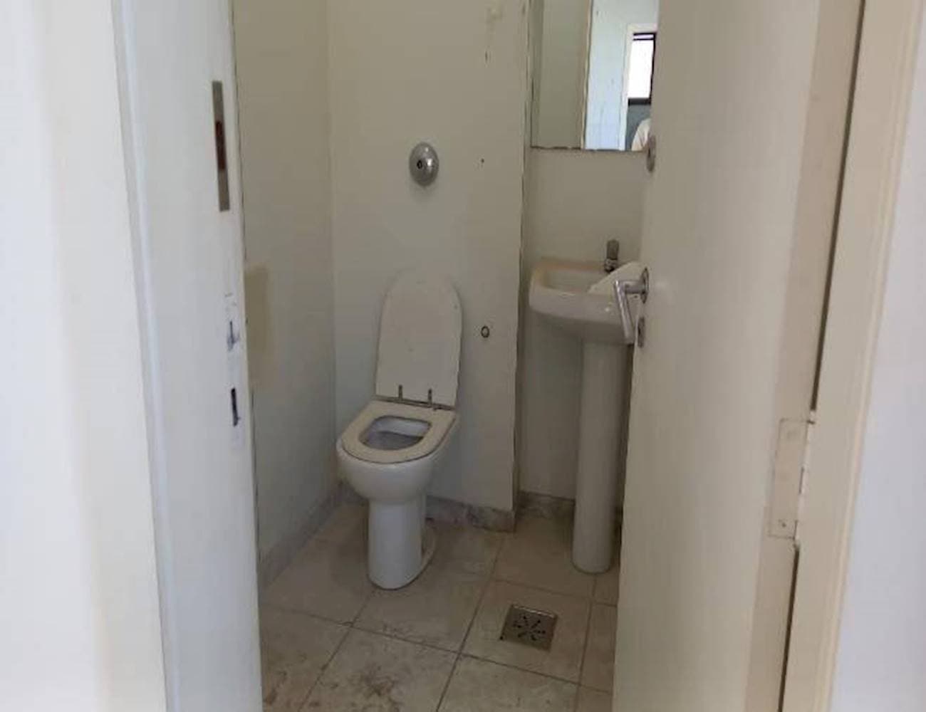Foto 16 de 17: Comercial em leilão em Belo Horizonte - MG — Sala Comercial em Cruzeiro - Belo Horizonte/MG