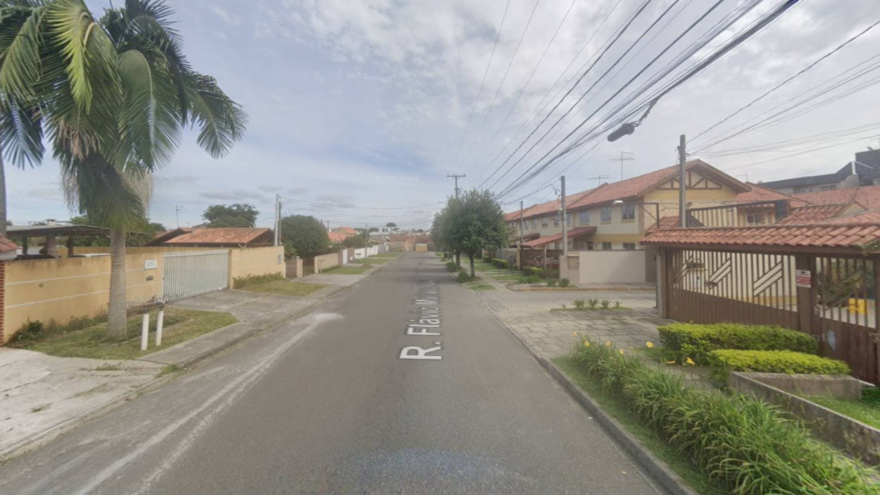 Foto 4 de 4: Casa em leilão em Curitiba - PR — Casa em Uberaba - Curitiba/PR