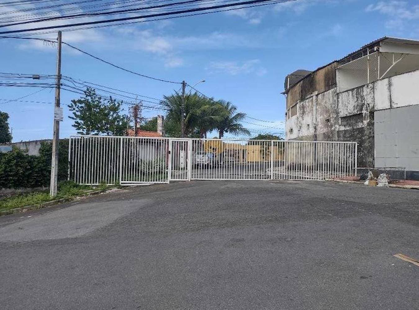 Foto 2 de 24: Casa em leilão em Salvador - BA — Casa em Itapuã - Salvador/BA