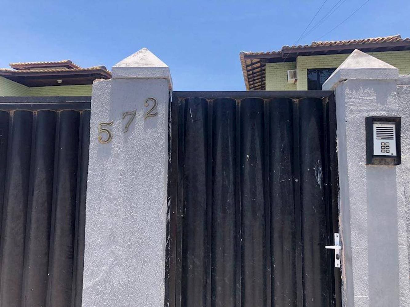 Foto 2 de 15: Casa em leilão em Rio das Ostras - RJ — Casa em Condomínio no Village Rio Das Ostras - Rio Das Ostras/RJ