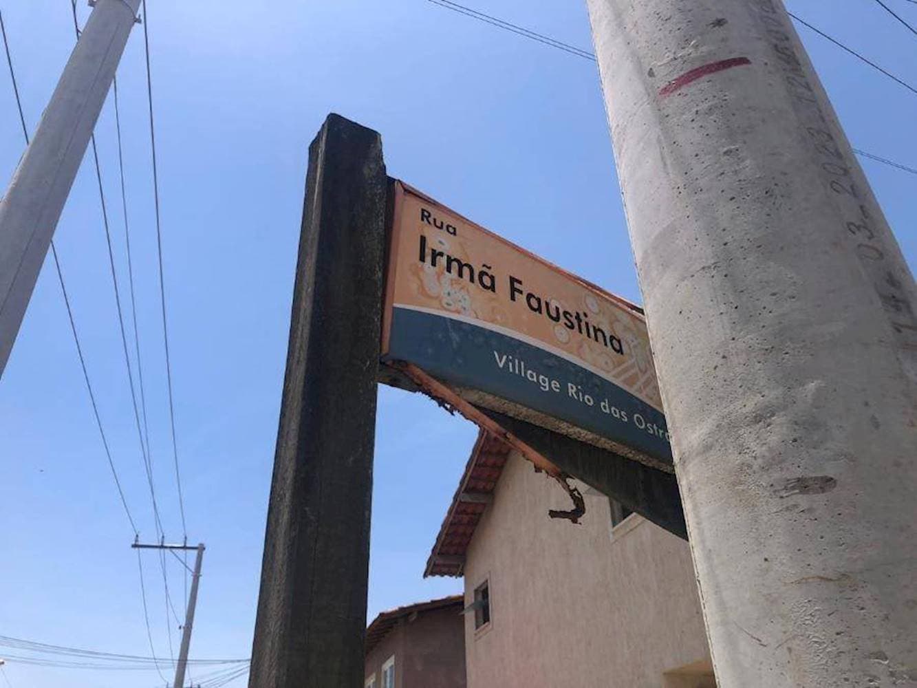 Foto 3 de 15: Casa em leilão em Rio das Ostras - RJ — Casa em Condomínio no Village Rio Das Ostras - Rio Das Ostras/RJ