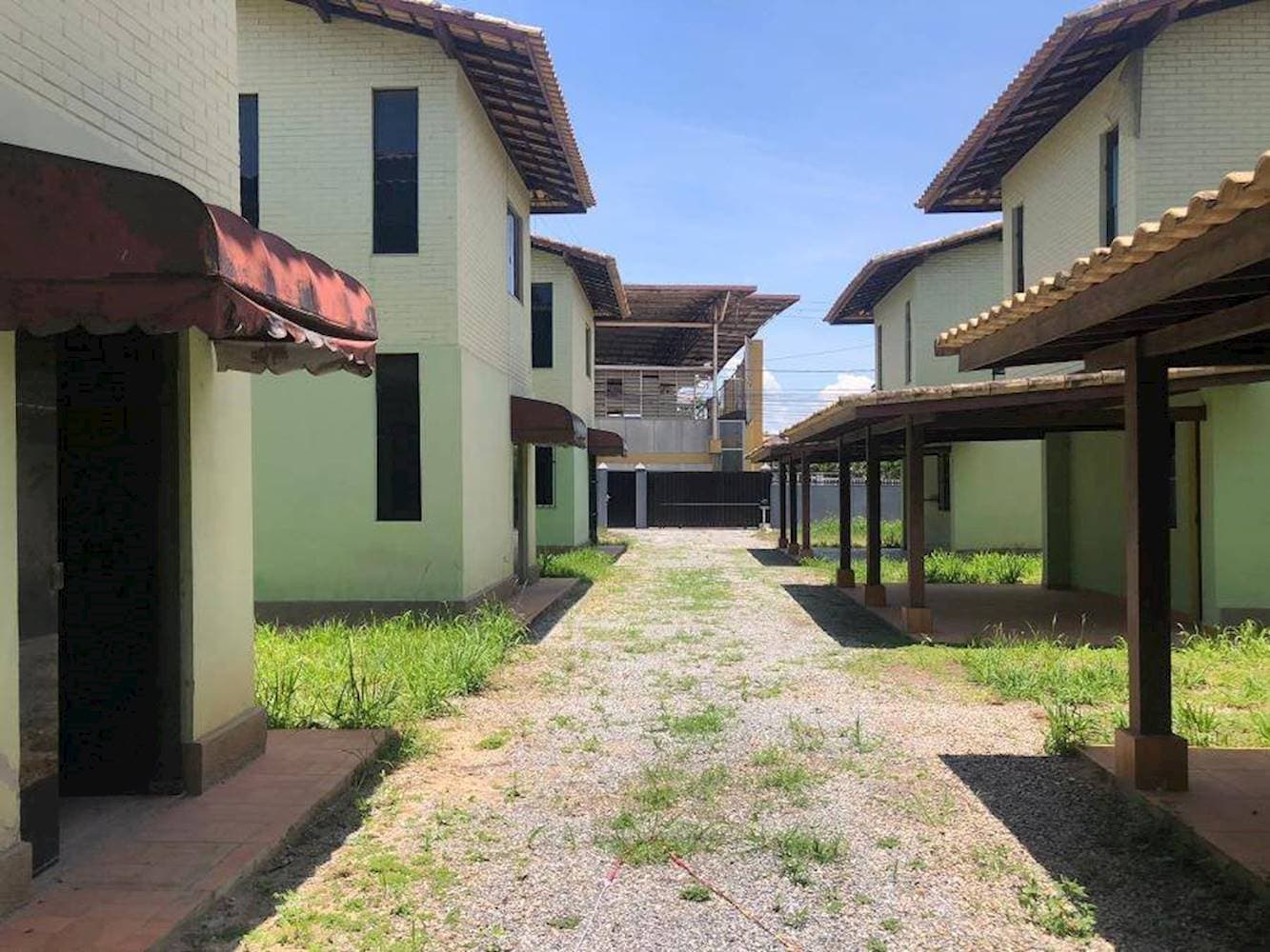 Foto 6 de 15: Casa em leilão em Rio das Ostras - RJ — Casa em Condomínio no Village Rio Das Ostras - Rio Das Ostras/RJ