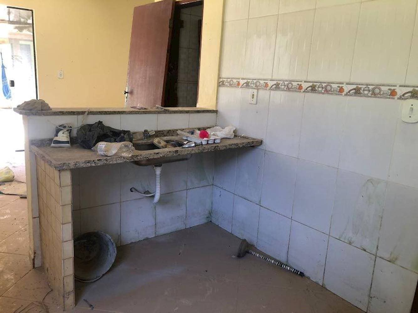 Foto 9 de 15: Casa em leilão em Rio das Ostras - RJ — Casa em Condomínio no Village Rio Das Ostras - Rio Das Ostras/RJ