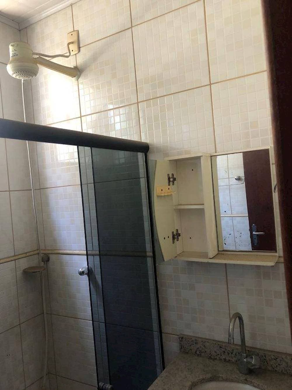 Foto 10 de 15: Casa em leilão em Rio das Ostras - RJ — Casa em Condomínio no Village Rio Das Ostras - Rio Das Ostras/RJ