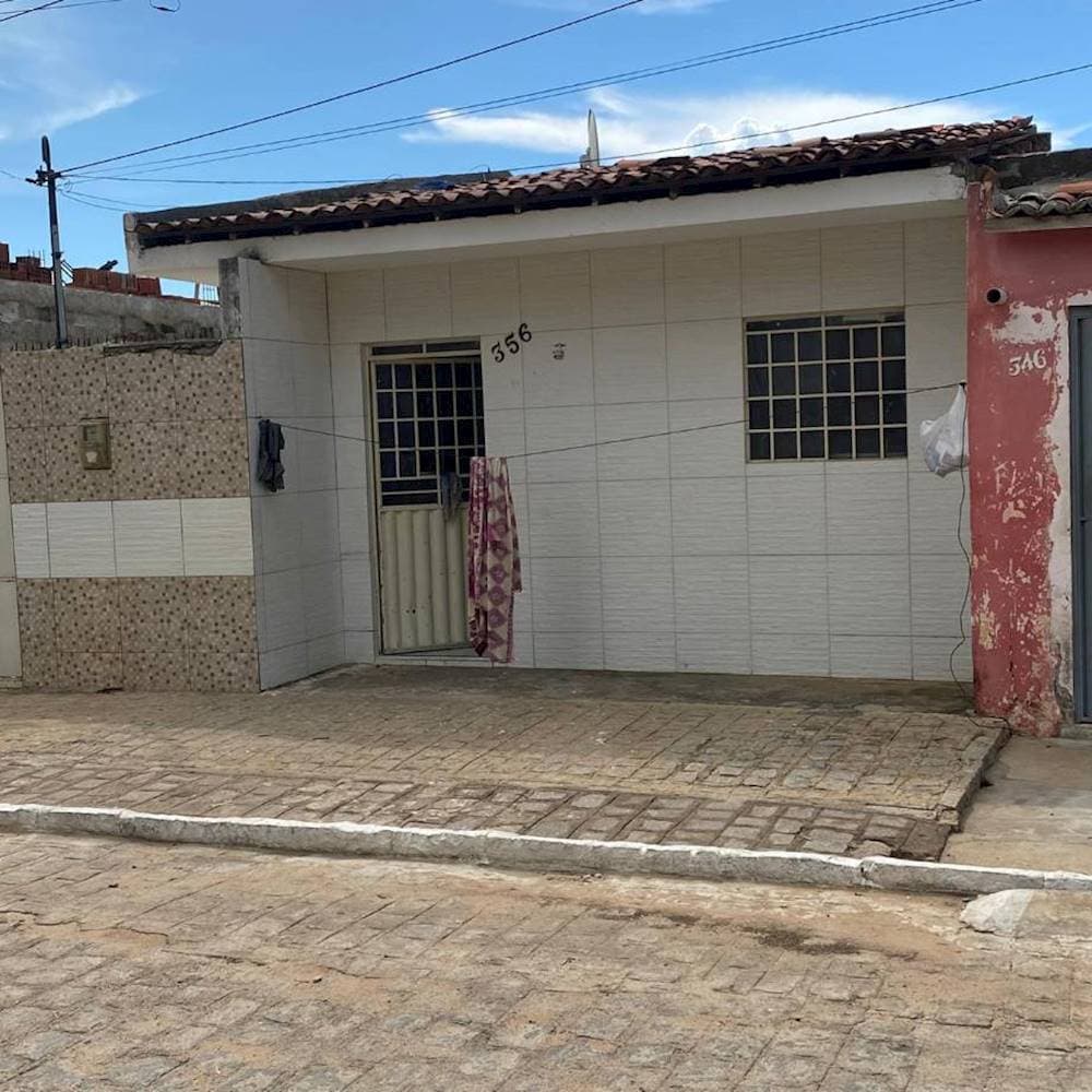 Foto 1 de 6: Casa em leilão em Serra Talhada - PE — Casa em Tancredo Neves - Serra Talhada/PE