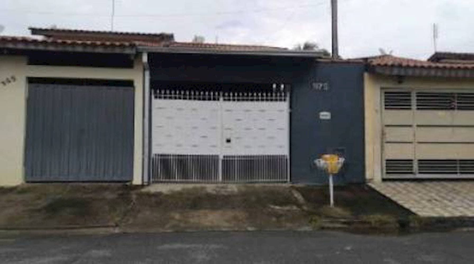 Foto 1 de 11: Casa em leilão em Lorena - SP — Casa em Santa Terezinha - Lorena/SP