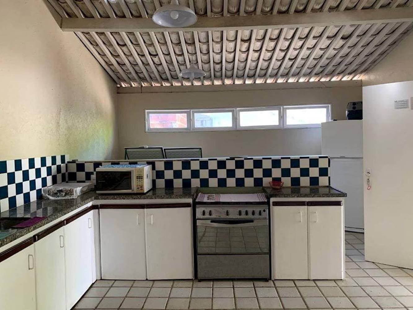 Foto 12 de 43: Casa em leilão em Paulista - PE — Casa em Maria Farinha - Paulista/PE