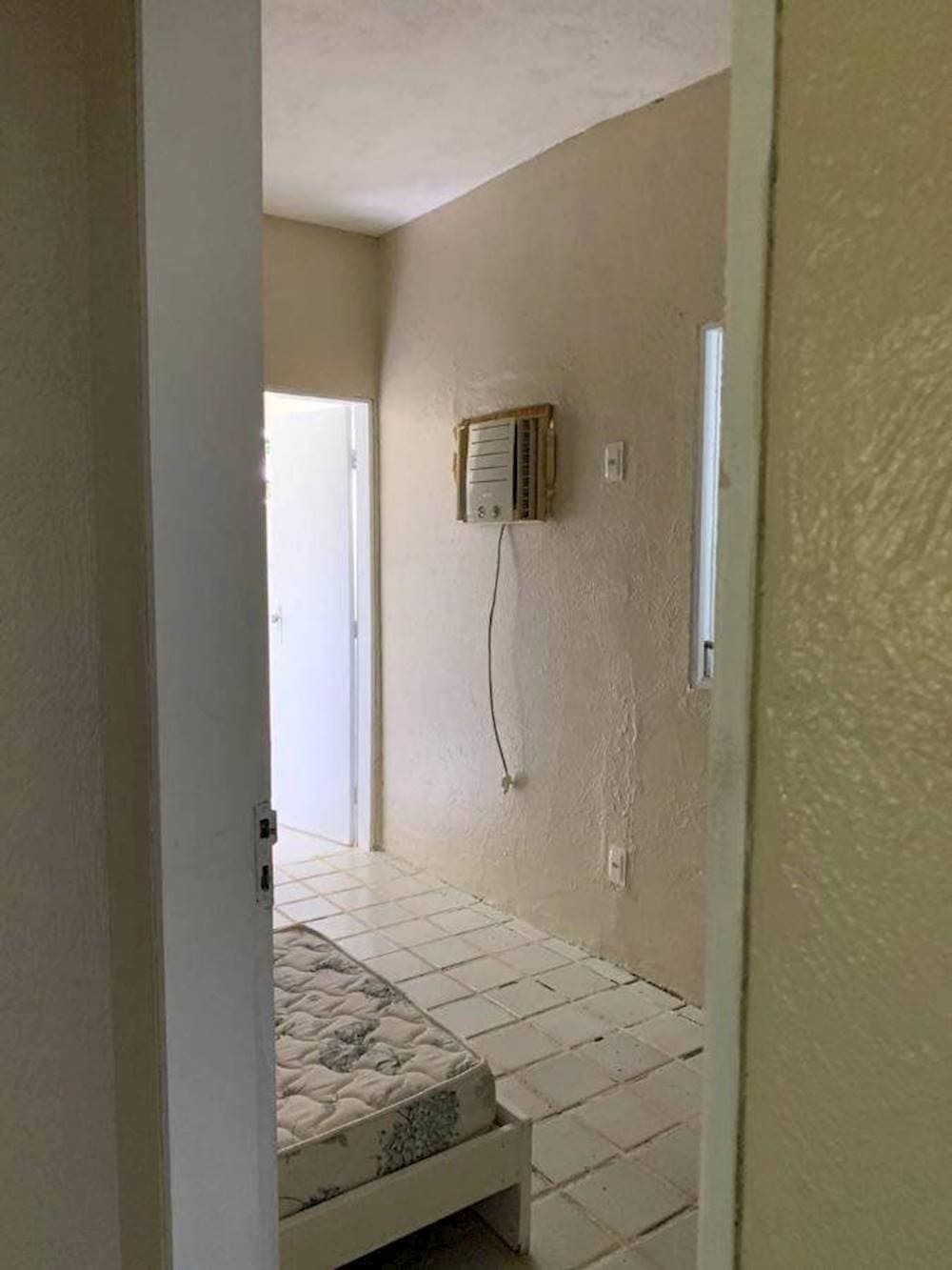 Foto 25 de 43: Casa em leilão em Paulista - PE — Casa em Maria Farinha - Paulista/PE