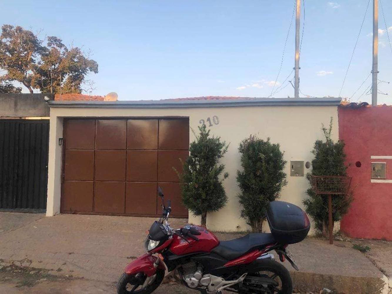 Foto 1 de 12: Casa em leilão em Lagoa Santa - MG — Casa em Moradas da Lapinha - Lagoa Santa/MG