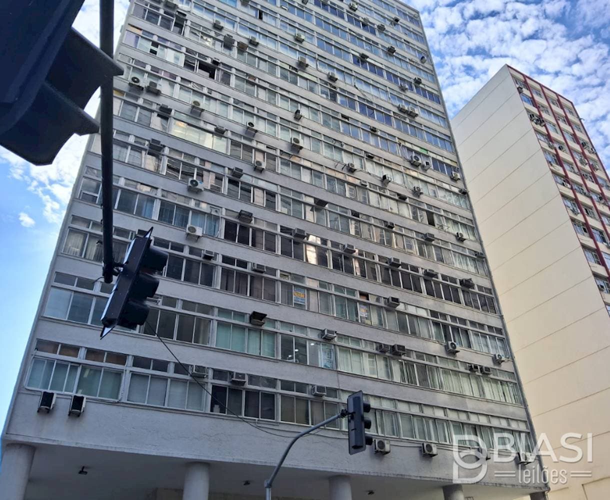 Foto 2 de 10: Terreno em leilão em Rio de Janeiro - RJ — 04 Salas Comerciais no “Edifício Auto Parque Guanabara” – Centro – Rio de Janeiro/RJ