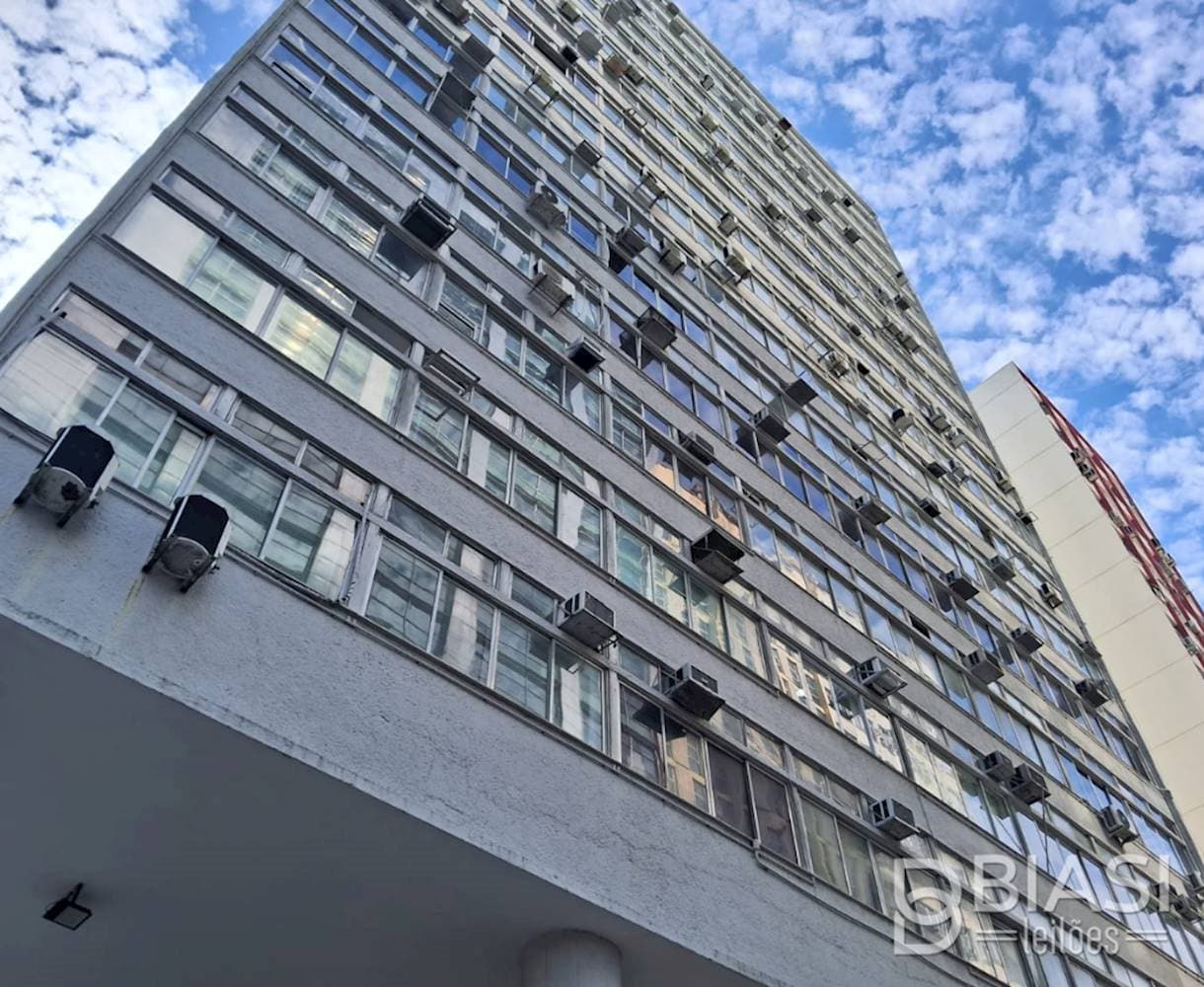 Foto 6 de 10: Terreno em leilão em Rio de Janeiro - RJ — 04 Salas Comerciais no “Edifício Auto Parque Guanabara” – Centro – Rio de Janeiro/RJ
