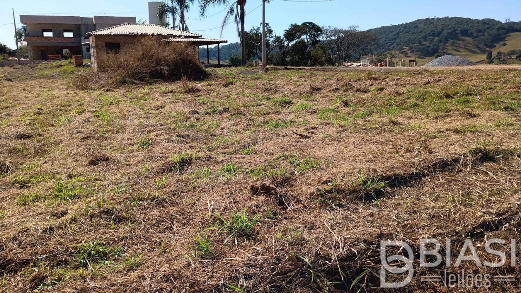 Foto 5 de 12: Terreno em leilão em Carmópolis de Minas - MG — Terreno em Carmópolis de Minas/MG | Lote 10 - Quadra 02 | 800,00 m²