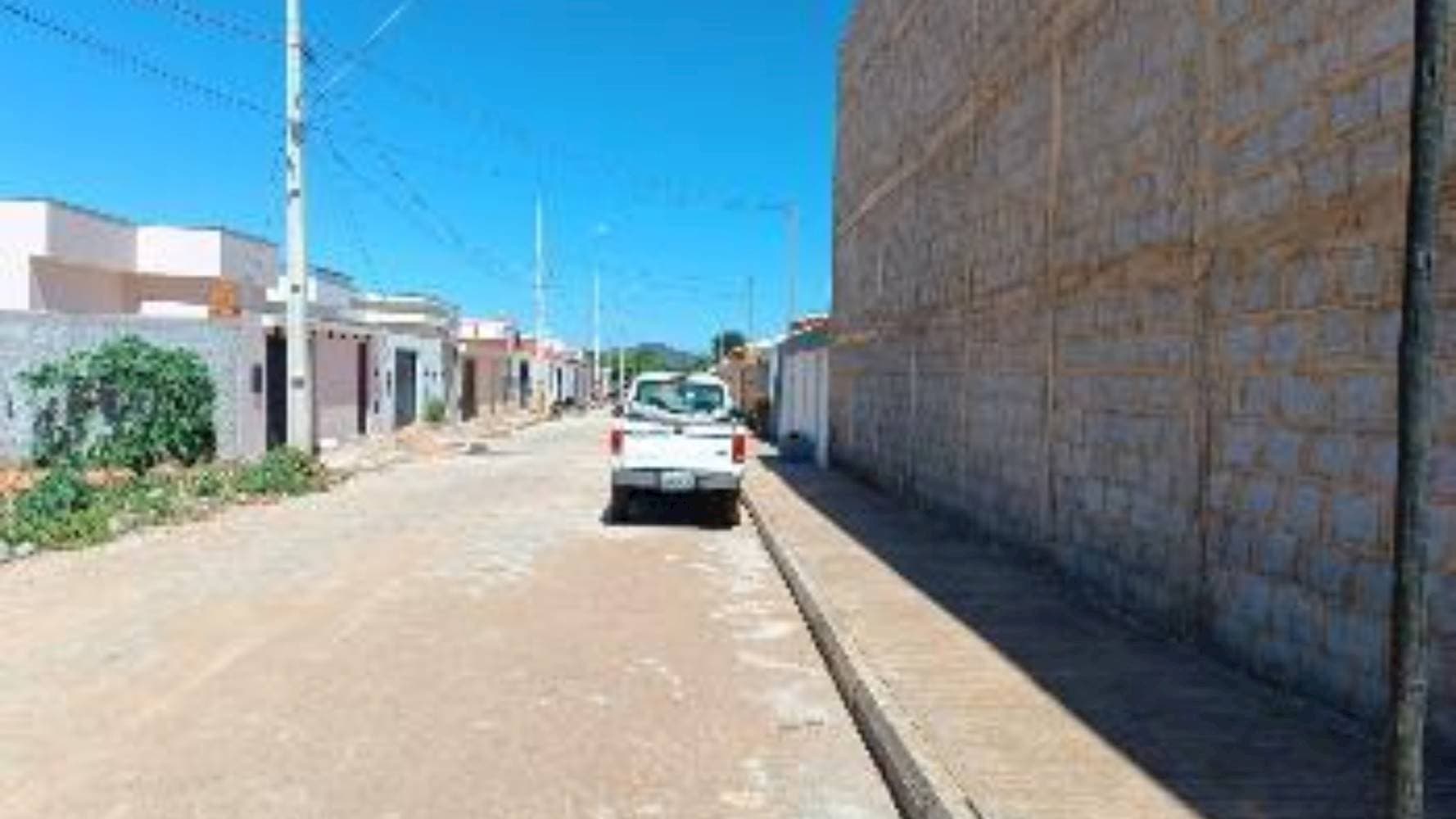 Foto 4 de 5: Casa em leilão em Francisco Sá - MG — Casa em Gameleira - Francisco Sá/MG
