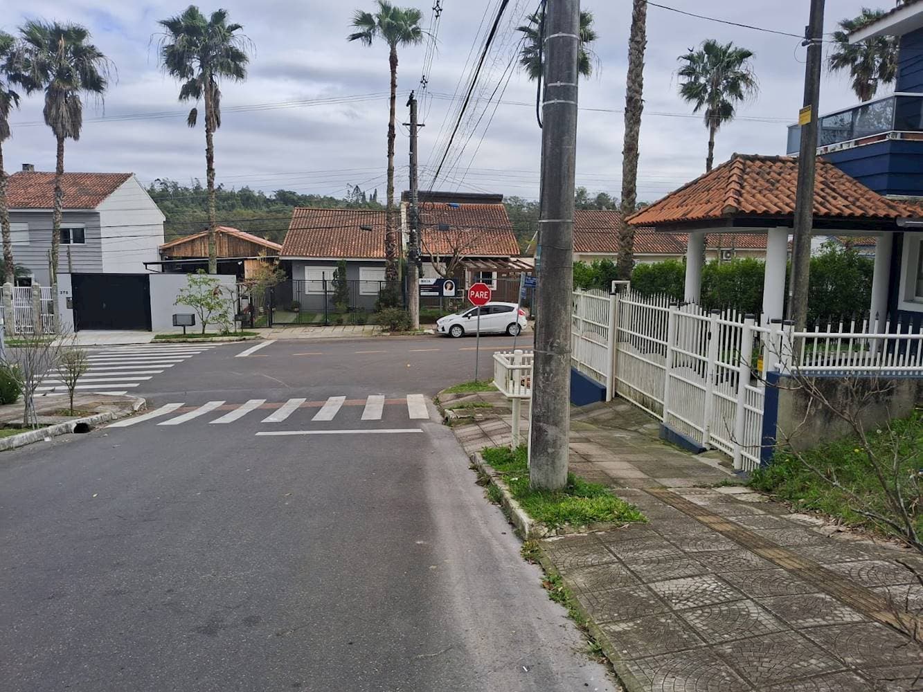 Foto 5 de 16: Casa em leilão em Porto Alegre - RS — Casa em Agronomia - Porto Alegre/RS