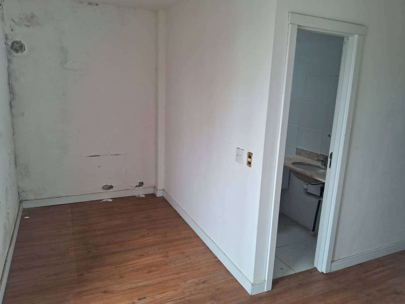 Foto 11 de 16: Casa em leilão em Porto Alegre - RS — Casa em Agronomia - Porto Alegre/RS