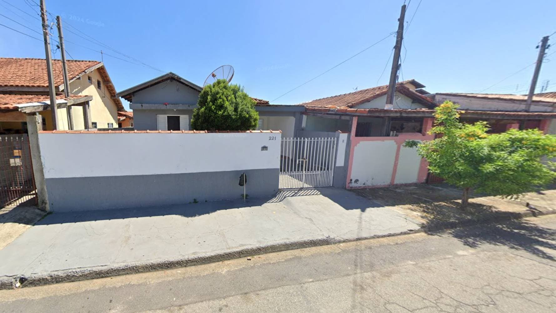 Foto 2 de 5: Casa em leilão em Pindamonhangaba - SP — Casa em Campo Alegre - Pindamonhangaba/SP