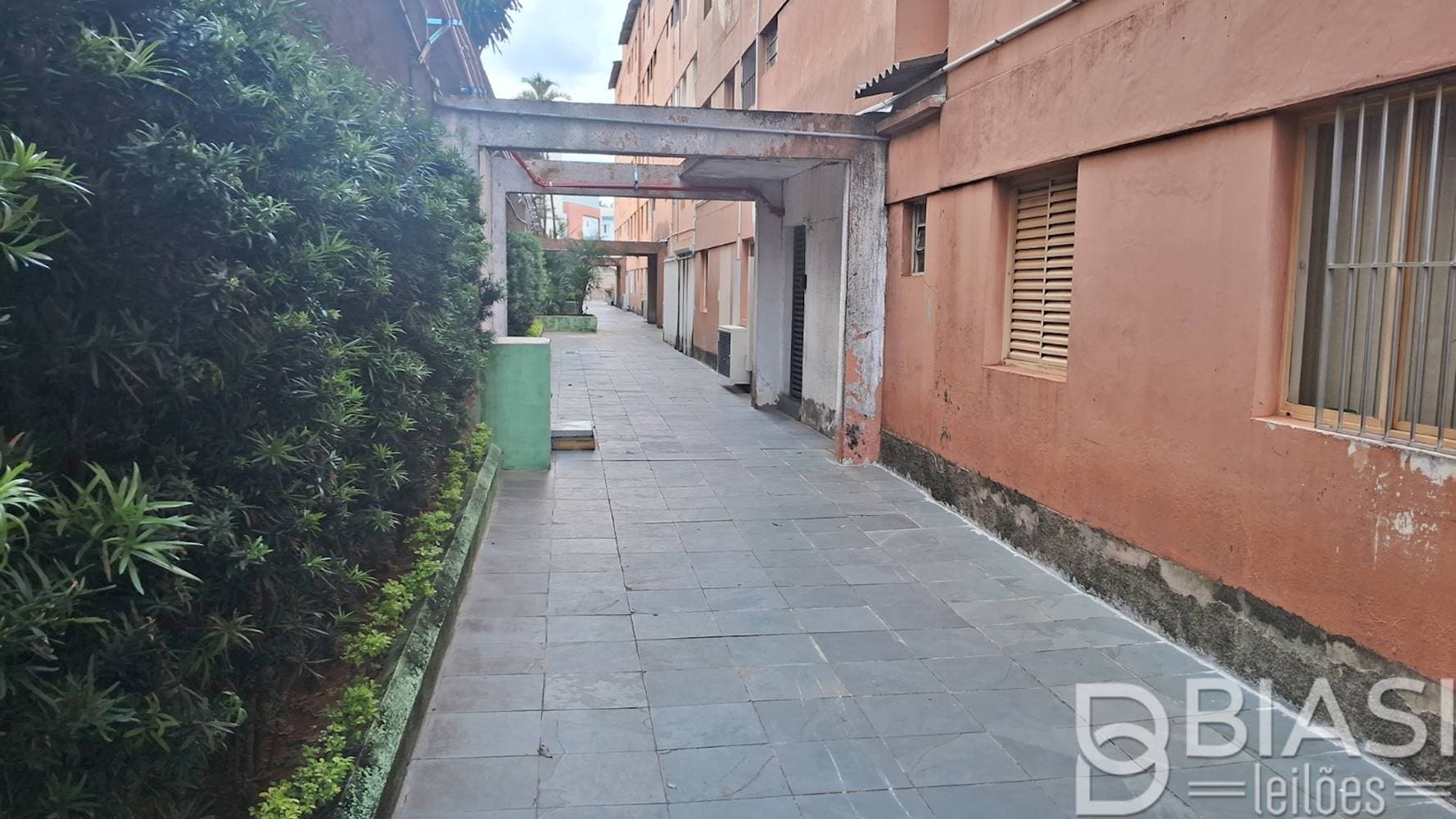 Foto 3 de 9: Apartamento em leilão em São Paulo - SP — Apartamento no "Condominio Edifício Rio Negro" - Jardim Brasil - São Paulo/SP