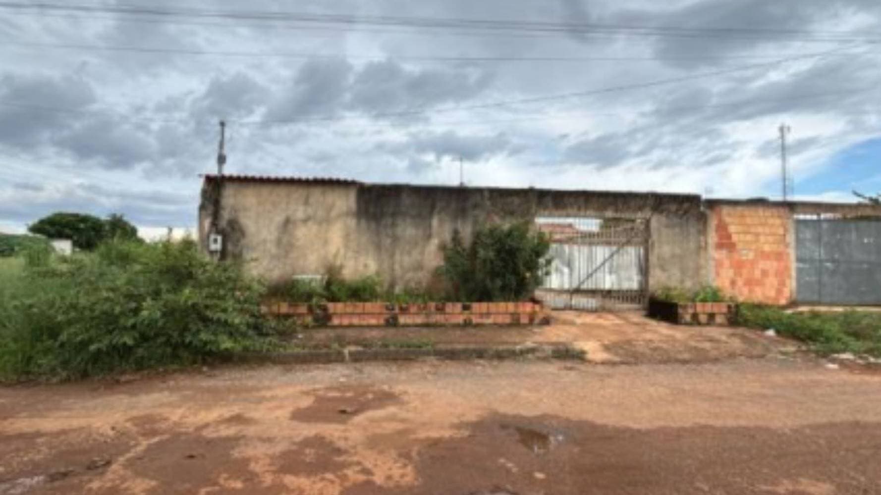 Foto 2 de 5: Casa em leilão em Cidade Ocidental - GO — Casa no Jardim Dom Bosco - Cidade Ocidental/GO