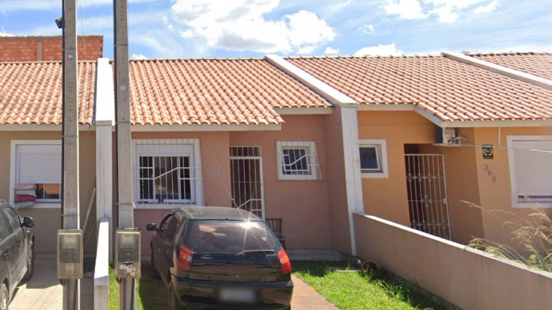 Foto 2 de 5: Casa em leilão em Porto Alegre - RS — Casa em Restinga - Porto Alegre/RS