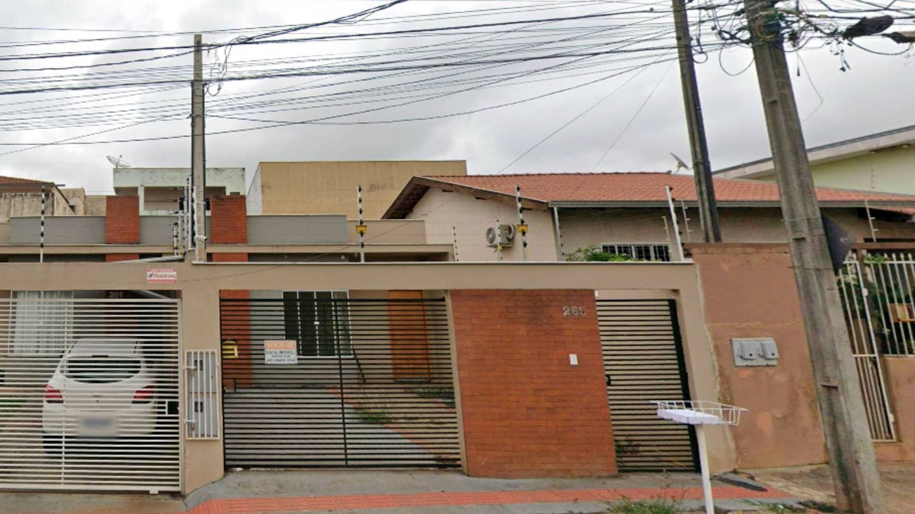Foto 2 de 6: Casa em leilão em Londrina - PR — Casa no Jardim Leonor - Londrina/PR