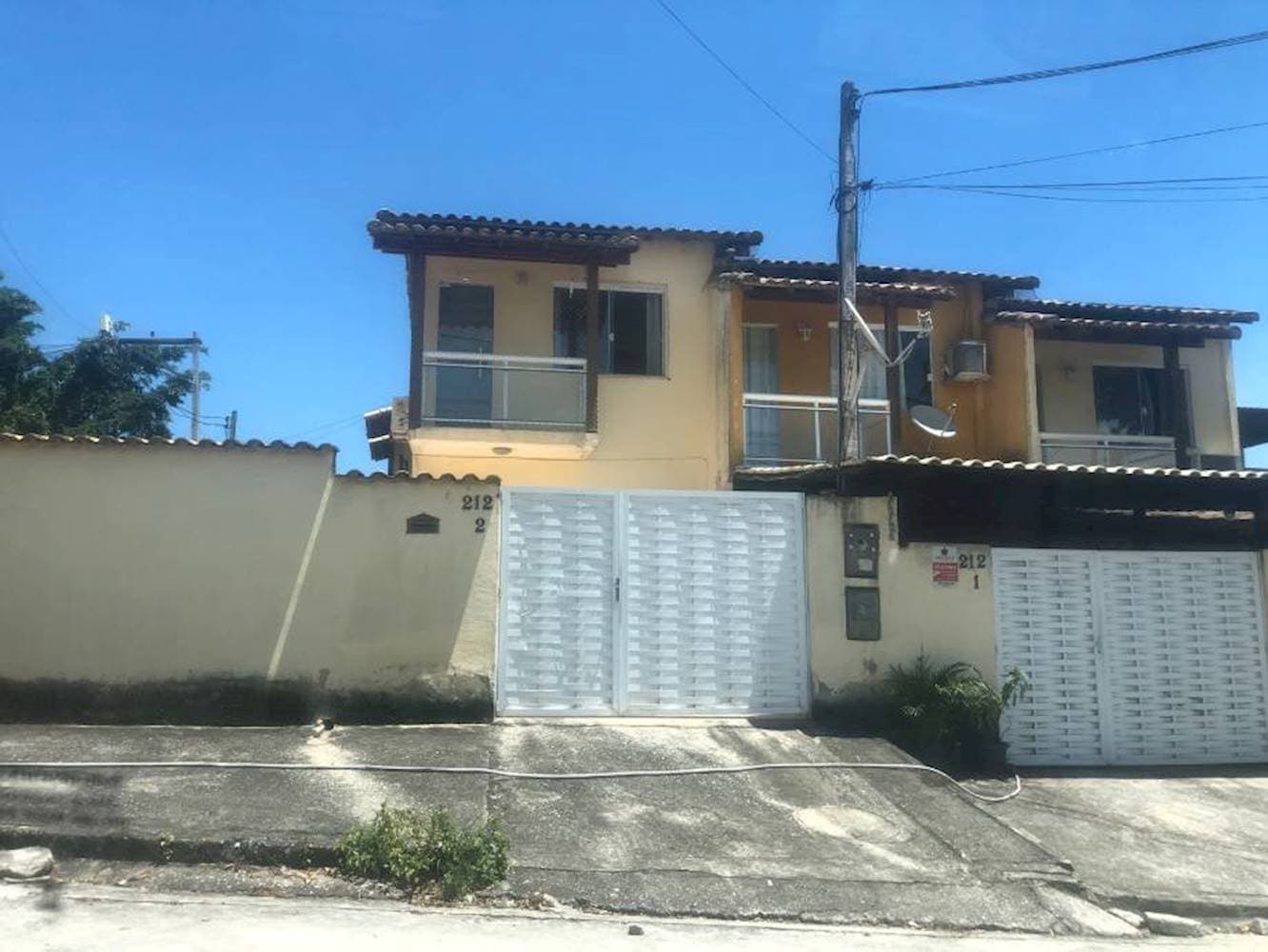 Foto 1 de 9: Casa em leilão em São Gonçalo - RJ — Casa de Condomínio - Tiradentes - São Gonçalo/RJ