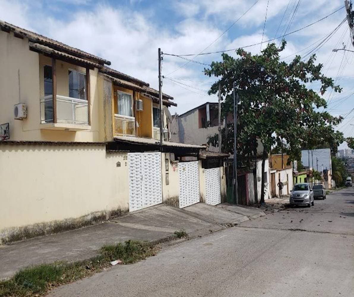 Foto 4 de 9: Casa em leilão em São Gonçalo - RJ — Casa de Condomínio - Tiradentes - São Gonçalo/RJ