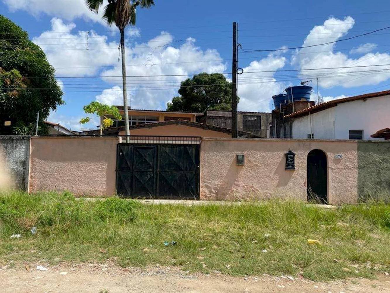 Foto 1 de 3: Casa em leilão em Recife - PE — Casa em Afogados - Recife/PE