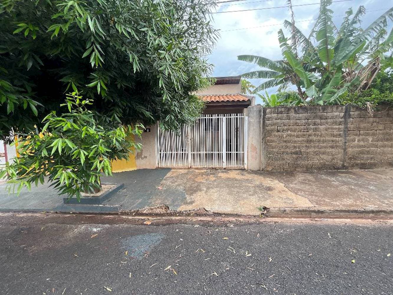 Foto 2 de 12: Casa em leilão em Jardinópolis - SP — Casa em Santa Rita - Jardinópolis/SP