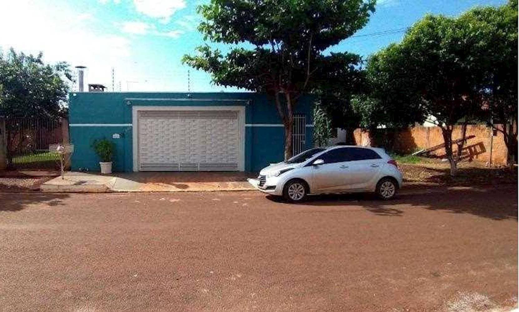 Foto 1 de 28: Casa em leilão em Rio Brilhante - MS — Casa no Centro - Rio Brilhante/MS